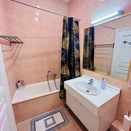Spacieux En Centre Апартаменти